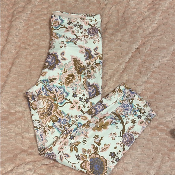 Jessica Simpson Floral Print Crop Top/ Sports bra and Leggings Set - Picture 2 of 5